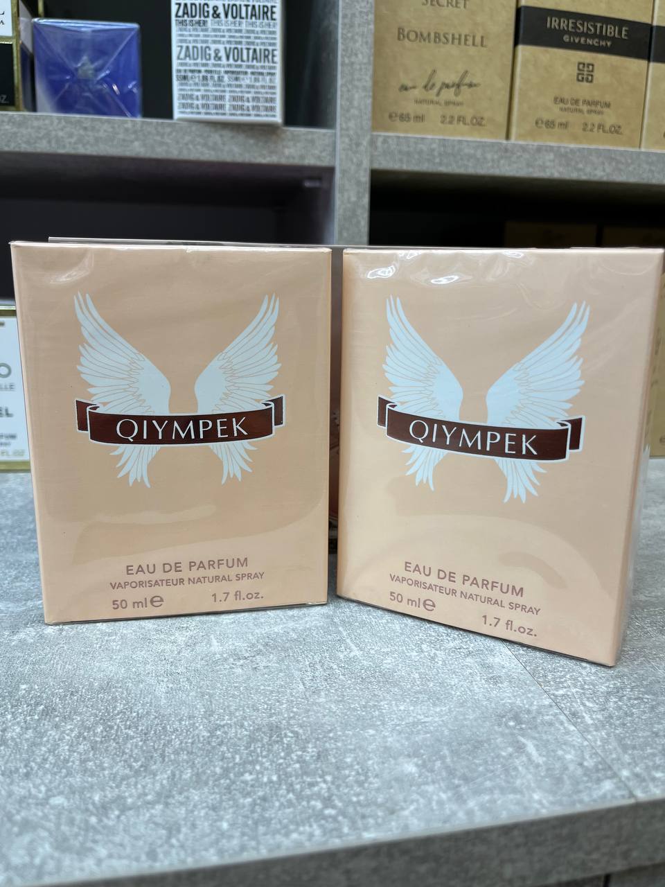 Подарочный набор парфюмерии QIYMPEK имитирует дизайн аромата Olympea от Paco Rabanne, представленный в флаконах в форме лаврового венка — изображение 5