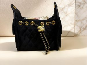 Женская замшевая сумка Chanel 25 Hobo Черная