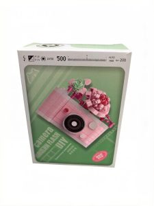 Конструктор SIMVBE «Ретро-фотоаппарат с цветами» DIY (300 деталей)